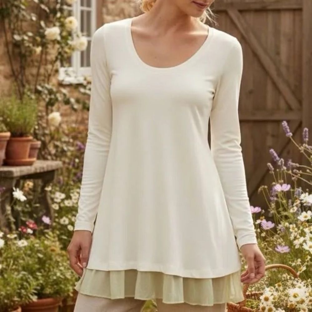 Peruvian Connection Ivory Eloise Layered Hem Long Sleeve Scoop Tunic Medium NWT